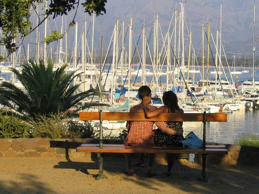 K�rester ved havnen i Calvi
